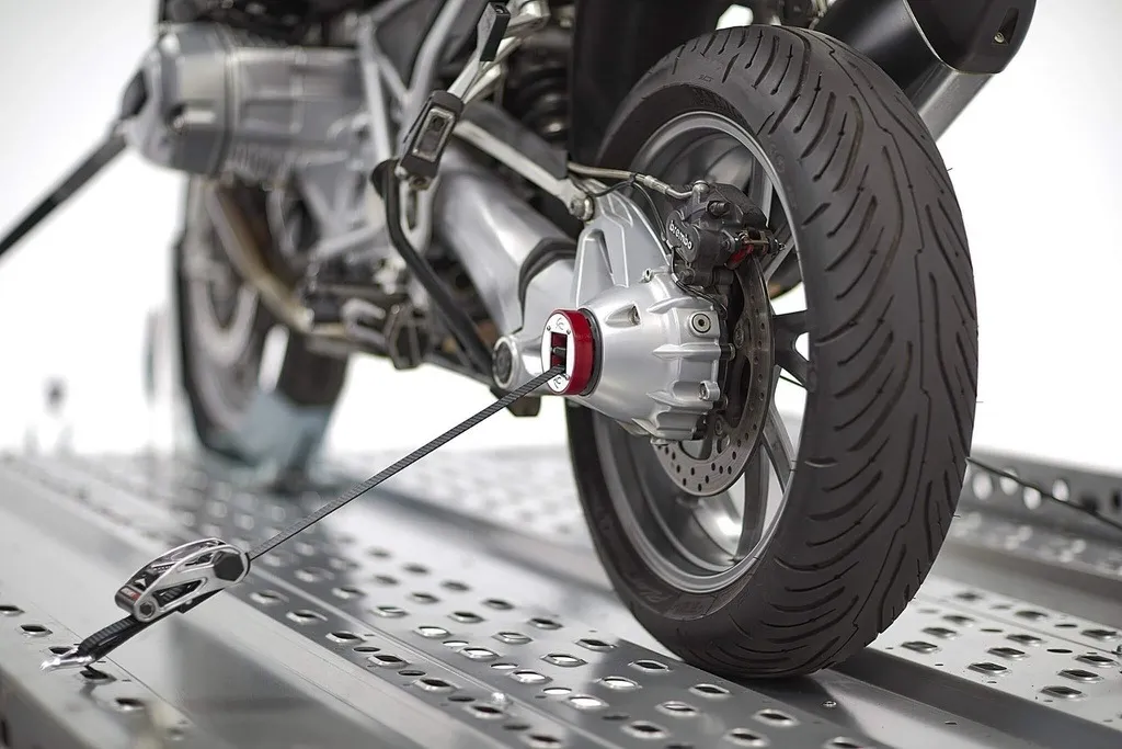 imgi_12_Acebikes Capstrap Transport-mounting system for Open Axle BMW-Motorcycles(CAPSTRAP).webp